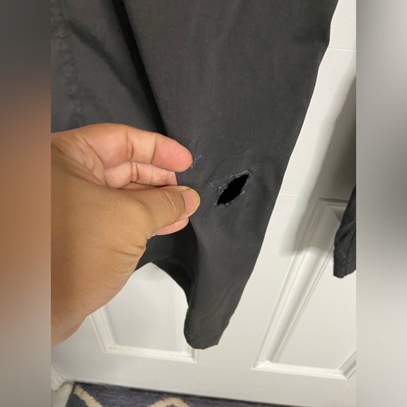 P2- BC CLOTHING CO. 2-Tone Navy Convertible Cargo Pants - Picture 4 of 9